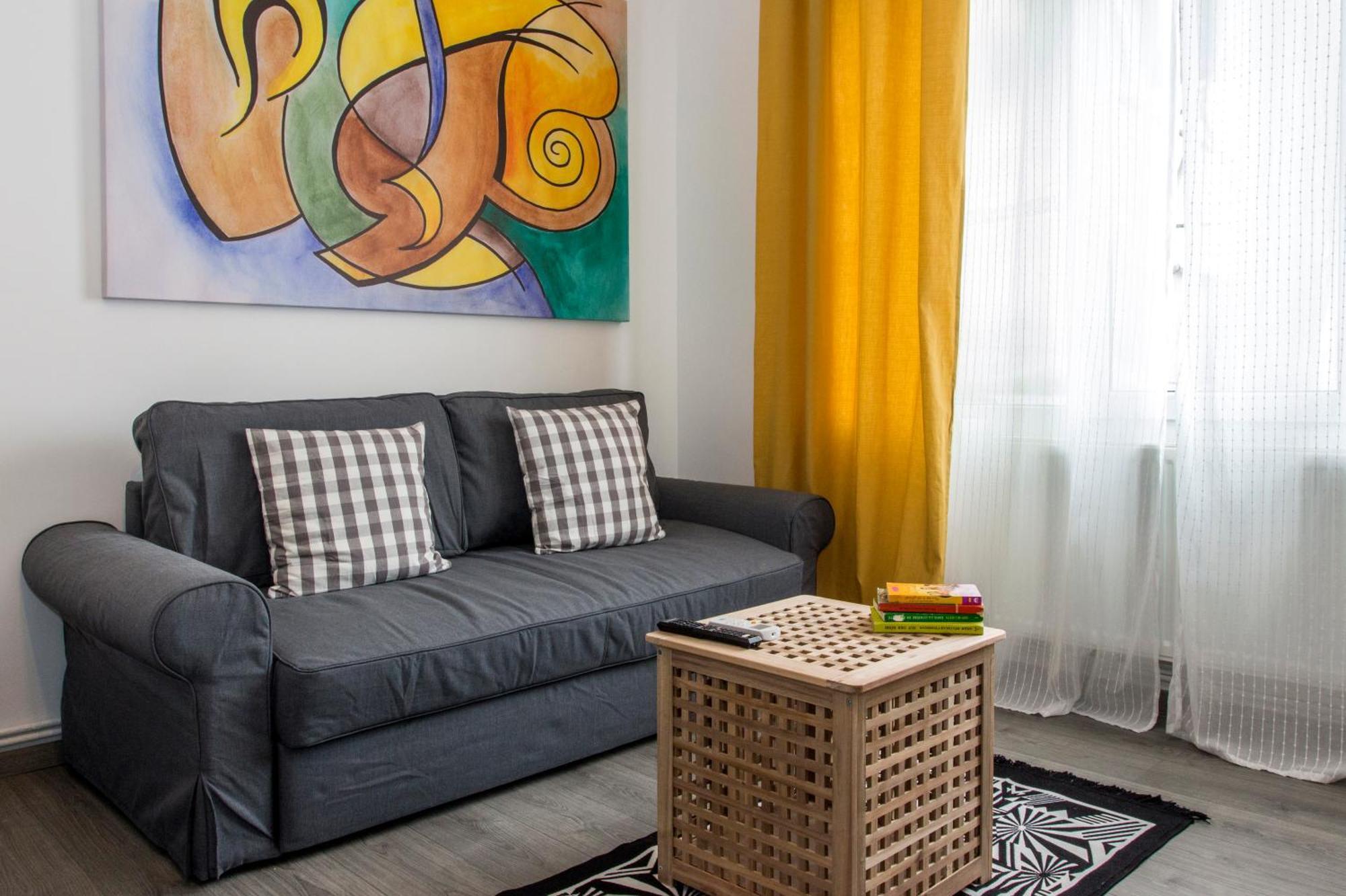 Old Town Premium Apartment By Mrg Букурещ Екстериор снимка